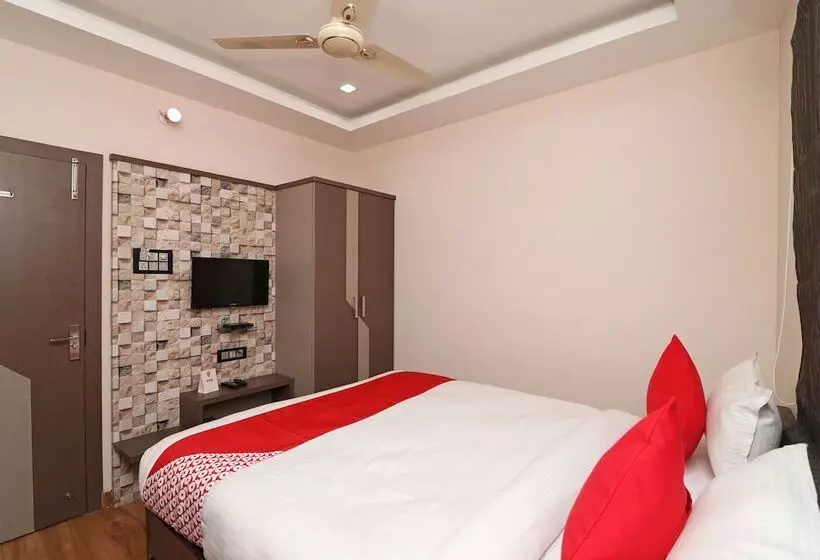 ホテル Barney Grand By Oyo Rooms