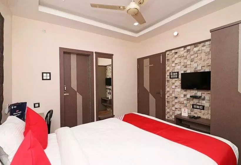 ホテル Barney Grand By Oyo Rooms