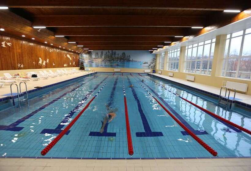 בית מלון כפרי Burevestnik Resort