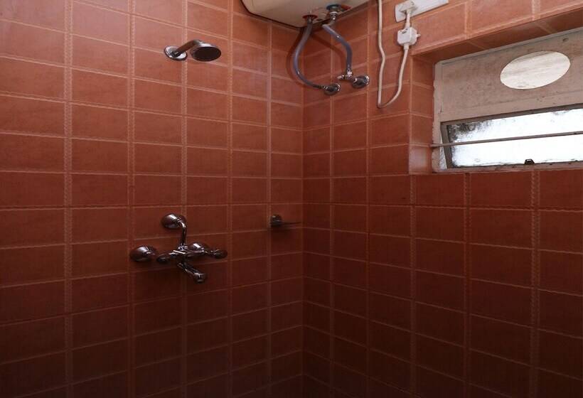 هتل Crystal Guest House By Oyo Rooms