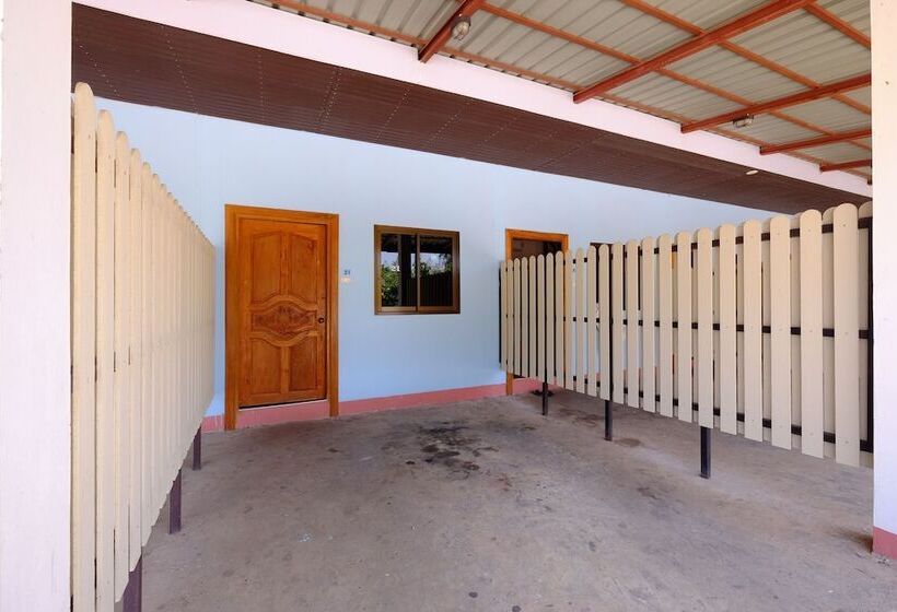 בית מלון כפרי Happy Resort