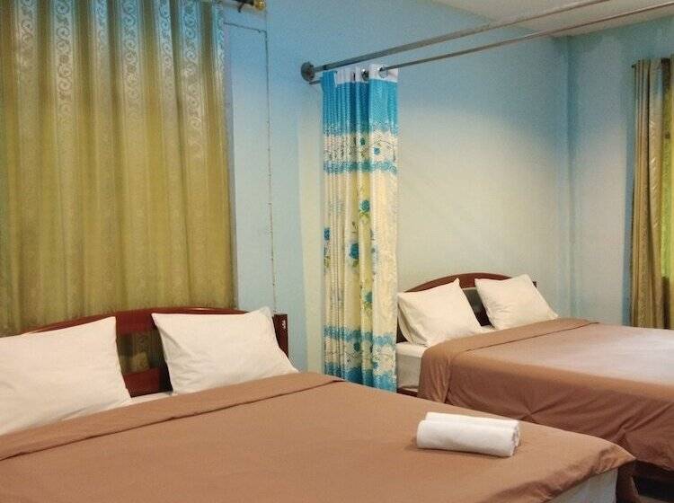 בית מלון כפרי Happy Resort