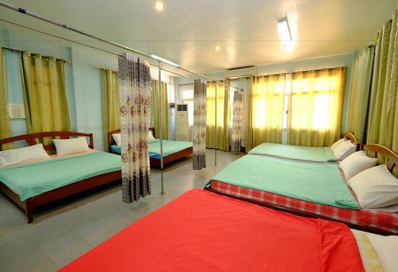 בית מלון כפרי Happy Resort