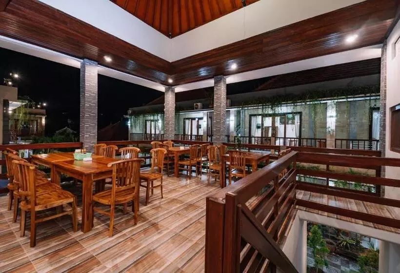 ホテル Sari Nusa Inn