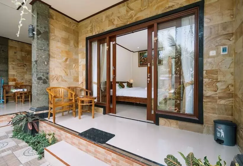 ホテル Sari Nusa Inn
