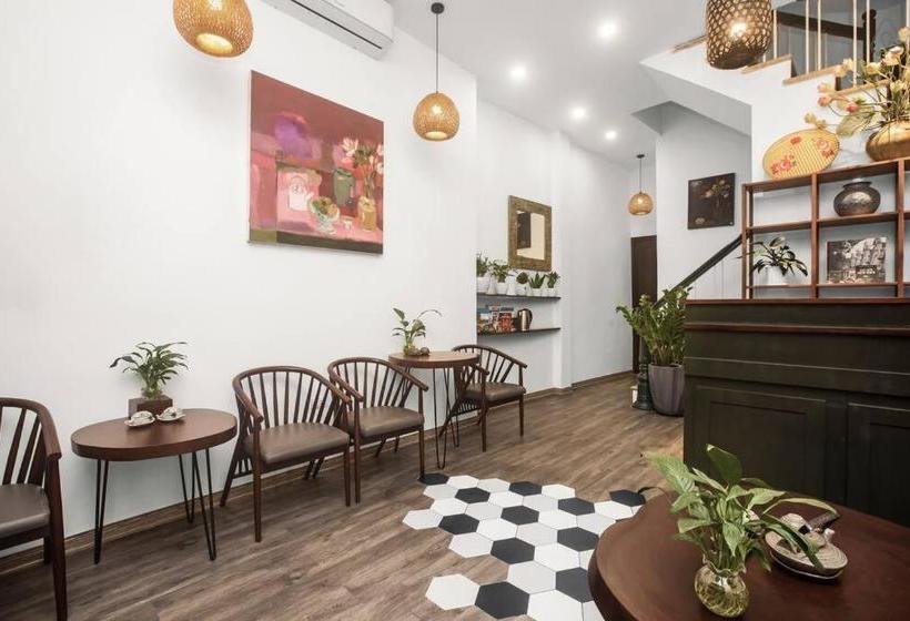 پانسیون Annie S Old Quarter