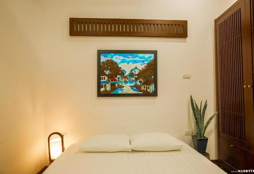 پانسیون Annie S Old Quarter