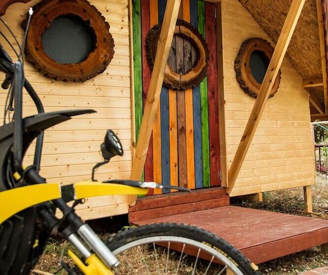 Albergue Seles Camping Adults Only