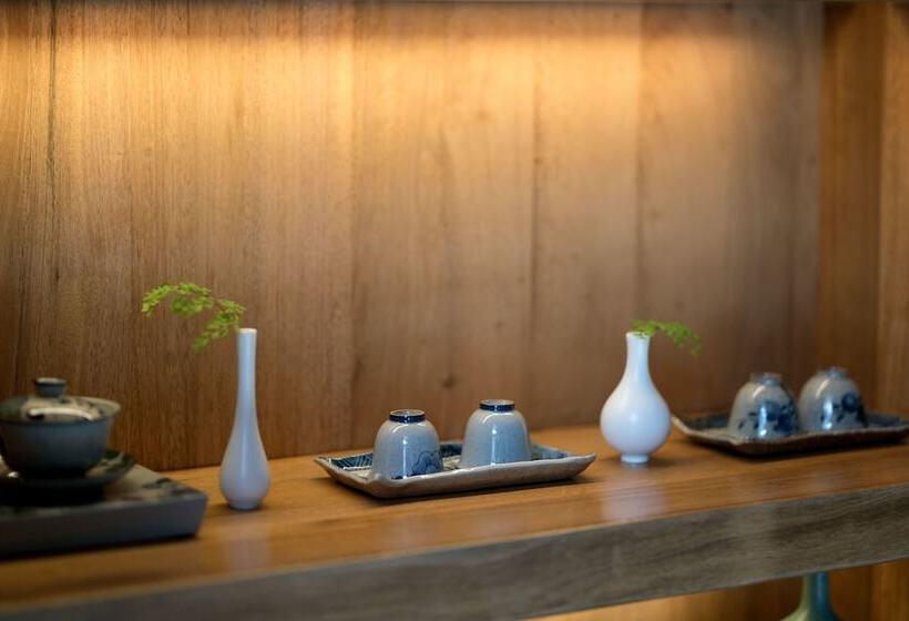 Dali Old Courtyard Boutique Inn