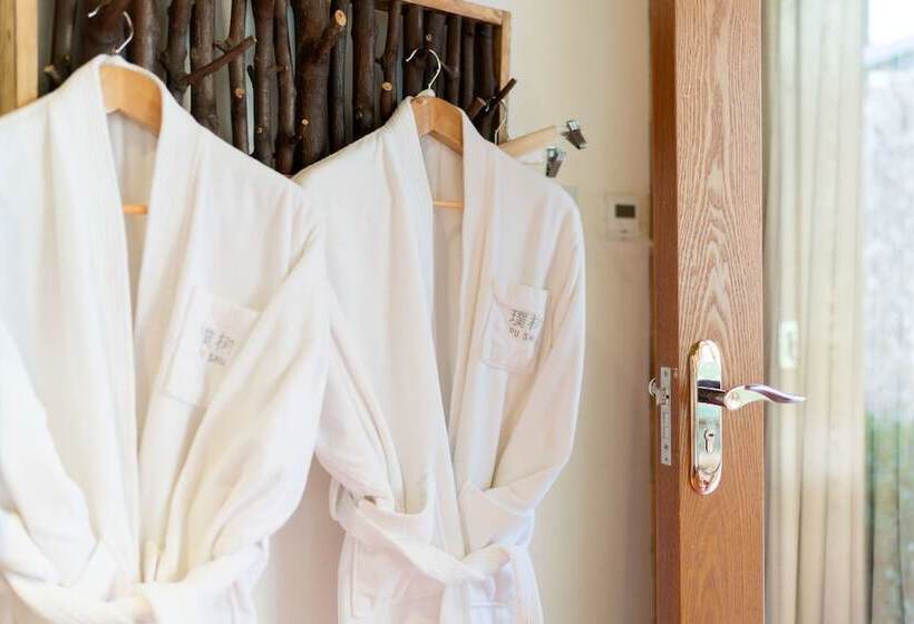 Dali Old Courtyard Boutique Inn