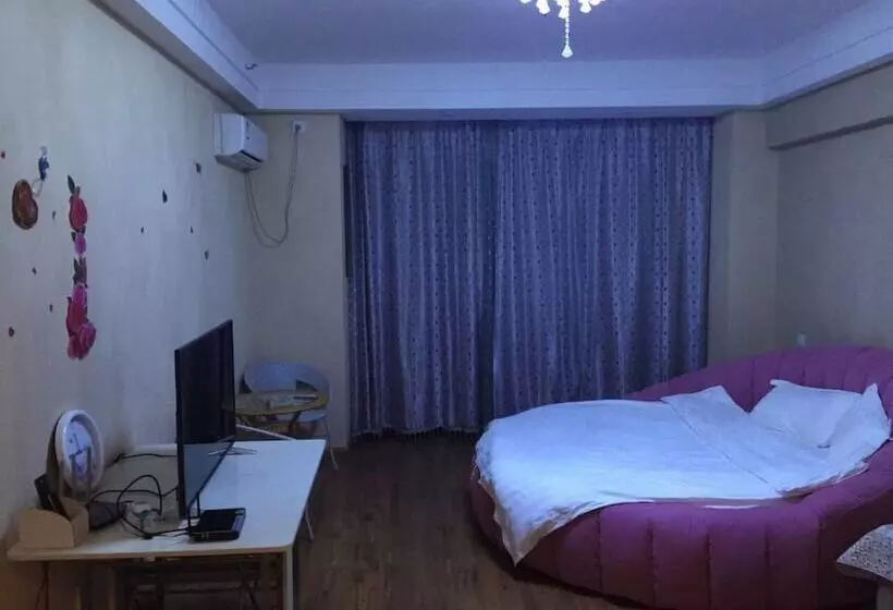 Dalian Blazing Sun Seaview Apartment