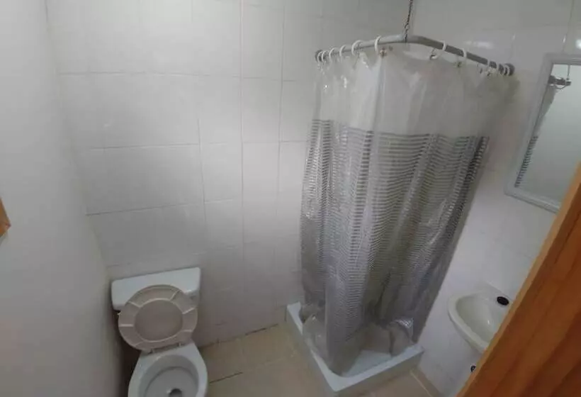 Hostal La Casona   Hostel
