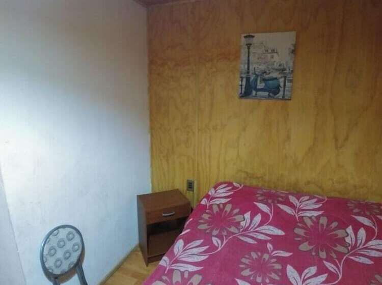 Hostal La Casona Hostel