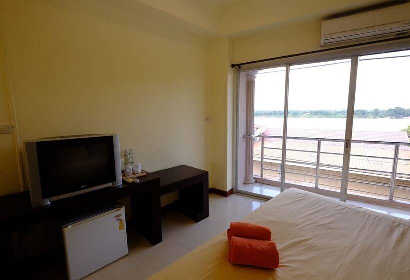 호텔 Baan Rim Khong