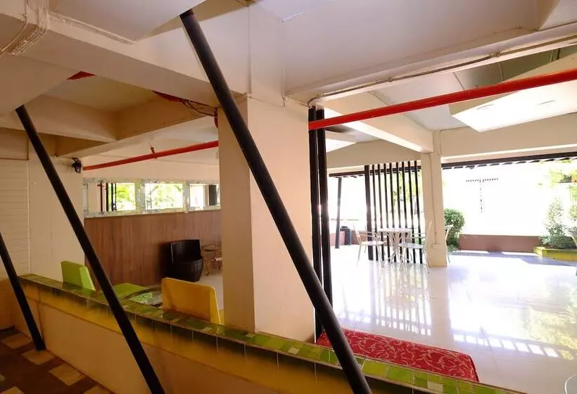 هتل Baan Rim Khong