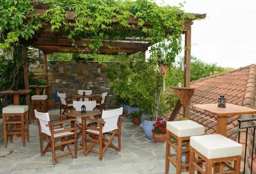 Hotelli Dina   ξενοδοχείο ντινα