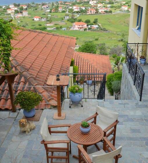 Hotel Dina   ξενοδοχείο ντινα