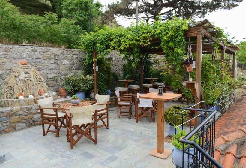 Hotel Dina   ξενοδοχείο ντινα