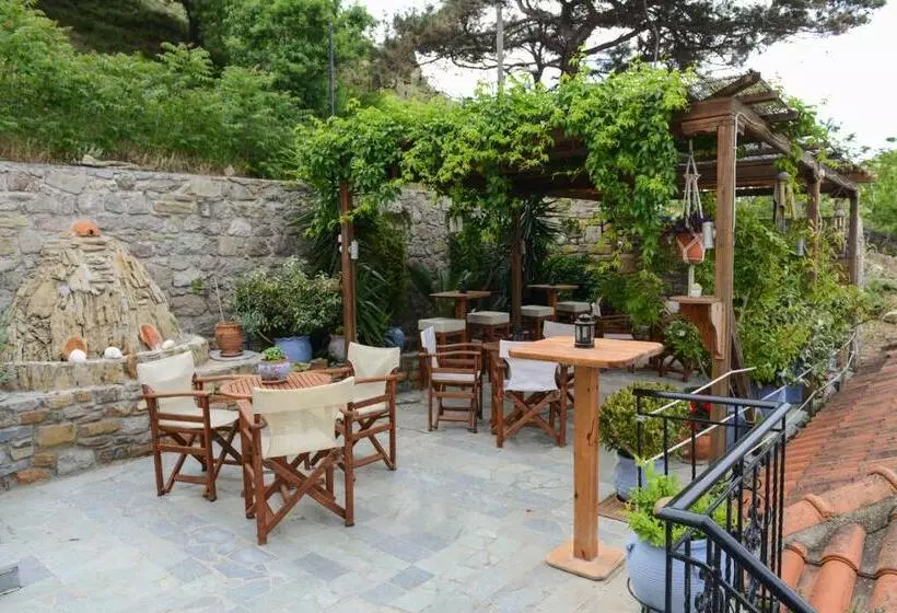 Hotelli Dina   ξενοδοχείο ντινα