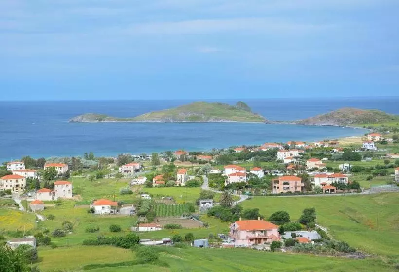 Hotelli Dina   ξενοδοχείο ντινα