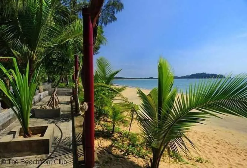 هتل Sunny Cove Beach Resort Koh Phayam