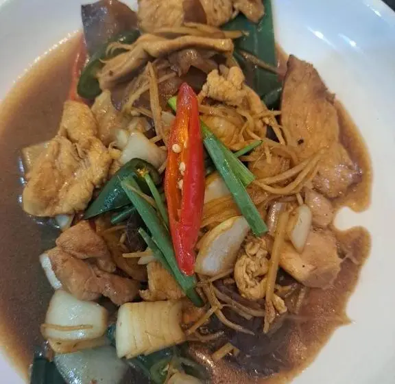 هتل Sunny Cove Beach Resort Koh Phayam