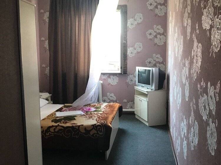 بنسيون Elena Guest House