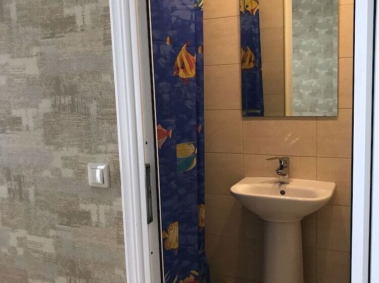 بنسيون Elena Guest House