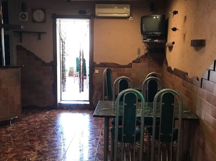 بنسيون Elena Guest House