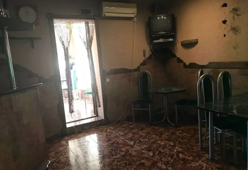 Majatalo Elena Guest House