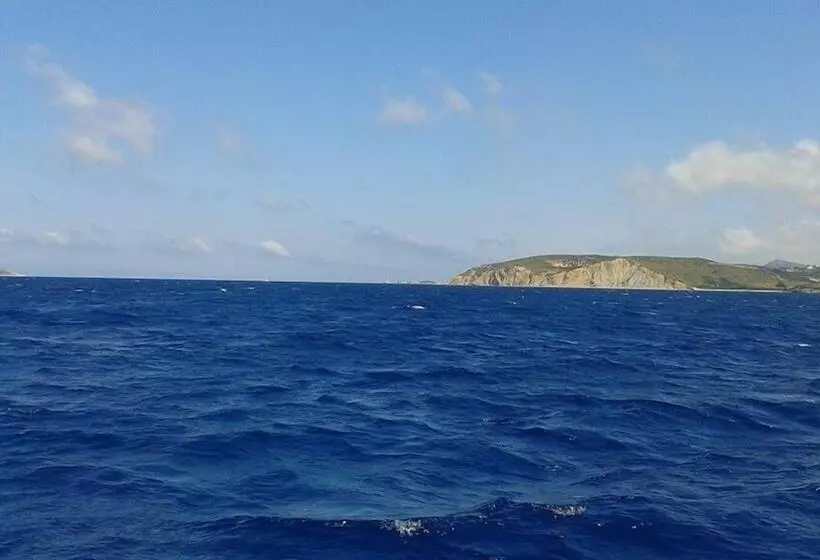 Viva Mare Foinikounta