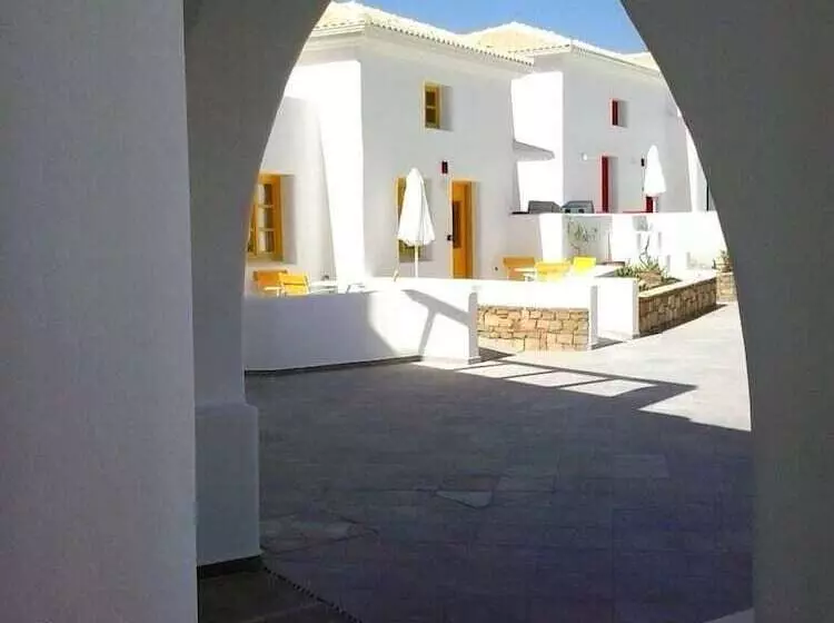 Viva Mare Foinikounta