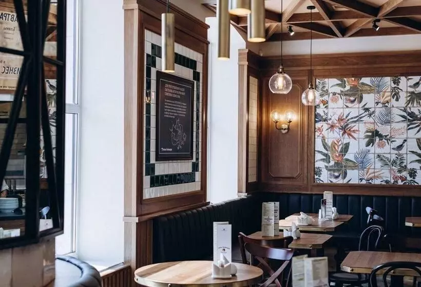 ユースホステル England Hotel Tyumen Centre