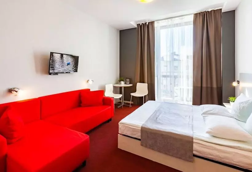 ユースホステル England Hotel Tyumen Centre