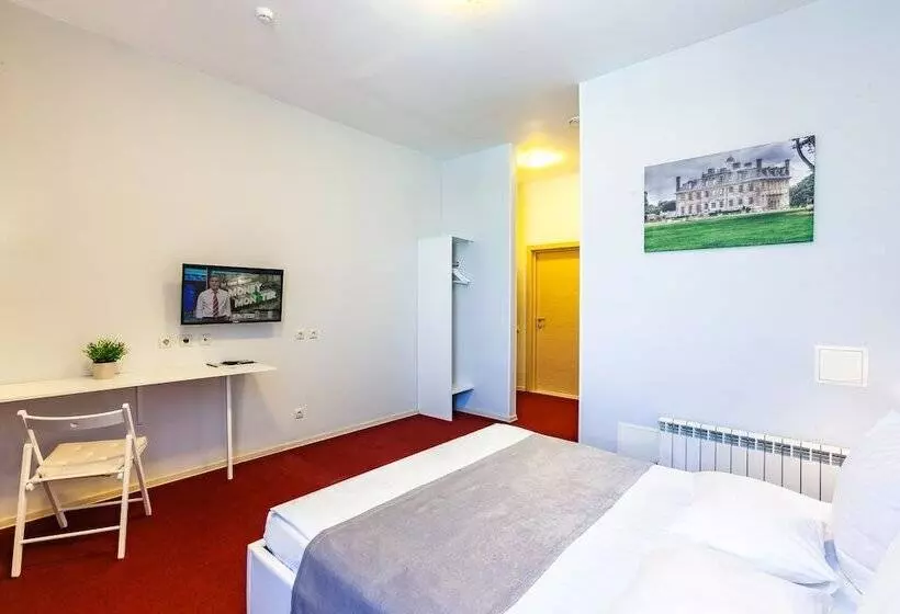 ユースホステル England Hotel Tyumen Centre