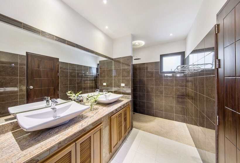 Ban Nai Fan 4 Bed Pool Villa With Seaview In Choengmon