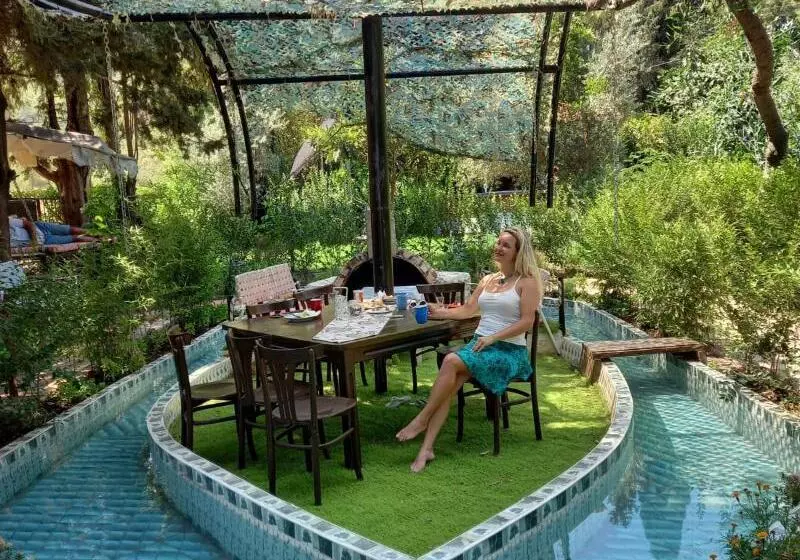تختخواب و صبحانه Adrasan La Casita