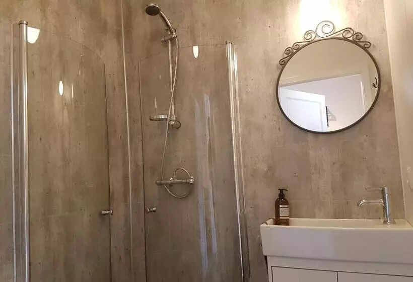 Bólstaðarhlíð Guesthouse