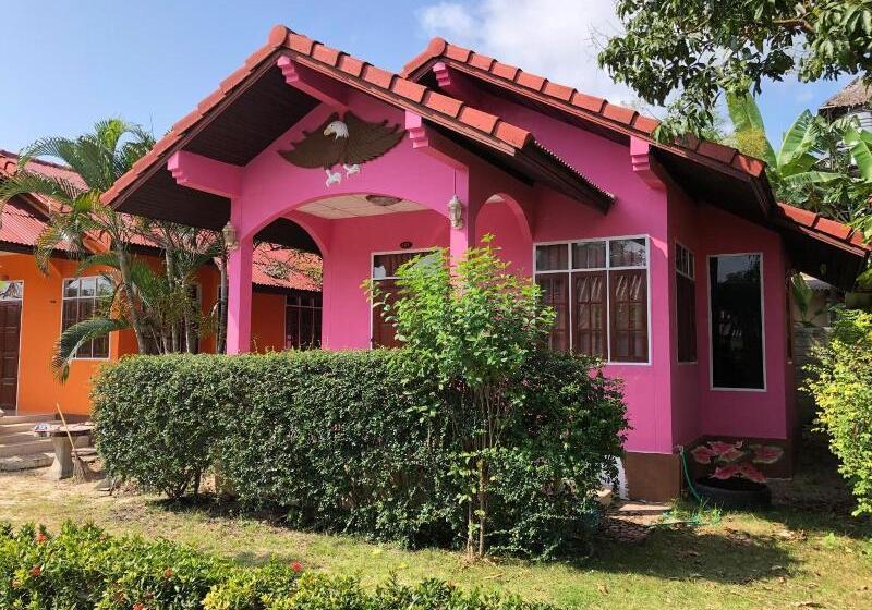 هتل Baan Archa Samui