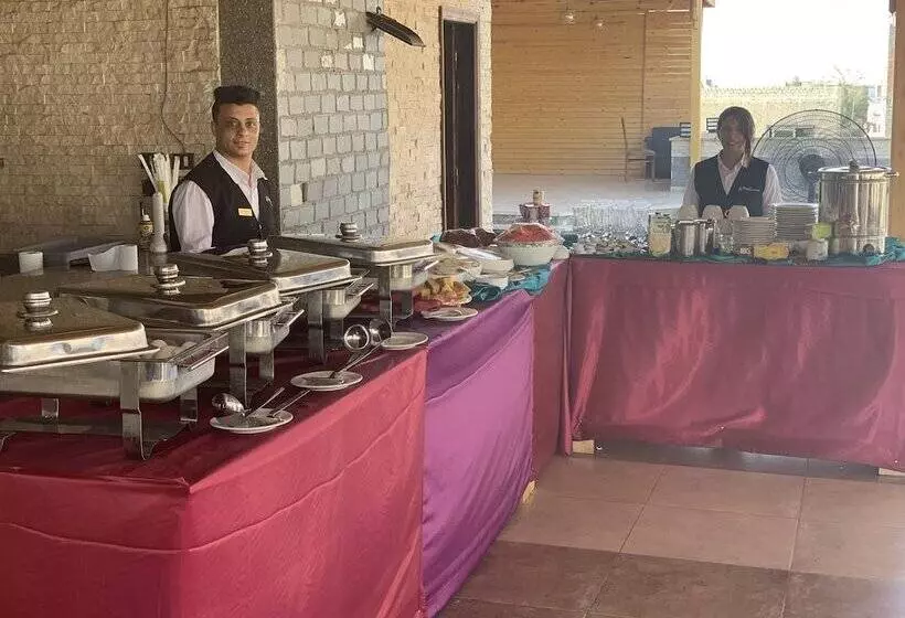 هتل Hayat Pyramids View