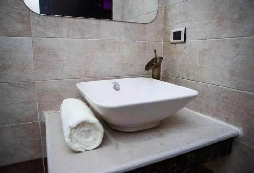 هتل Hayat Pyramids View