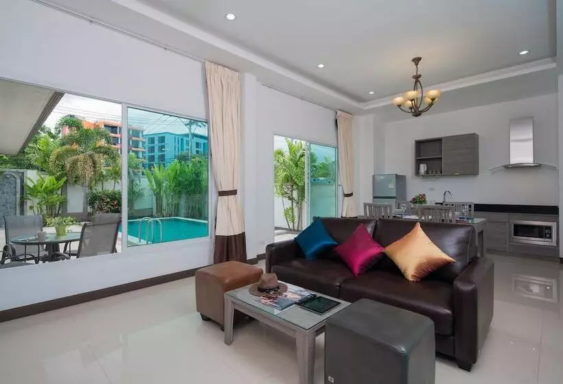 ホテル Phuket La Siesta