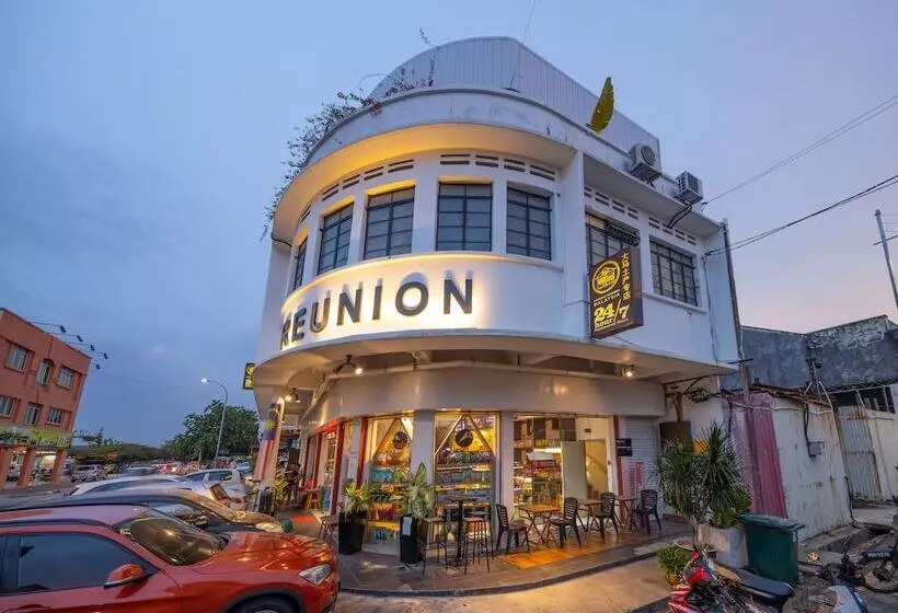 ホテル Reunion Residence