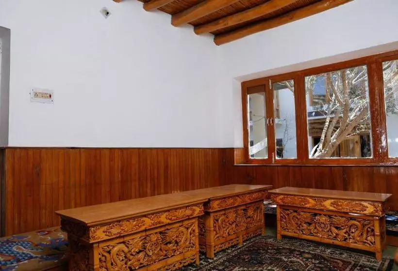 ホテル Royal Hill By Oyo Rooms