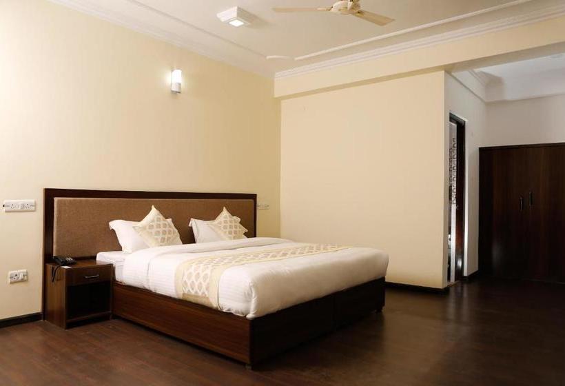 هتل Royal Hill By Oyo Rooms