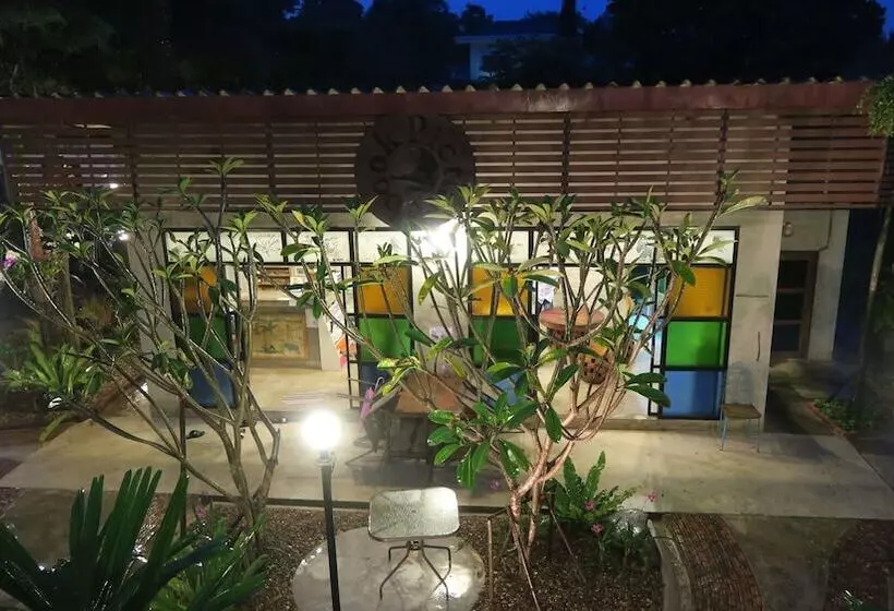 Hotelli The Picturebook Guesthouse