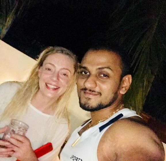 ホテル White Villa Airport Transit