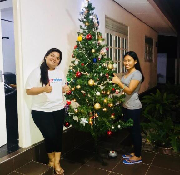 ホテル White Villa Airport Transit