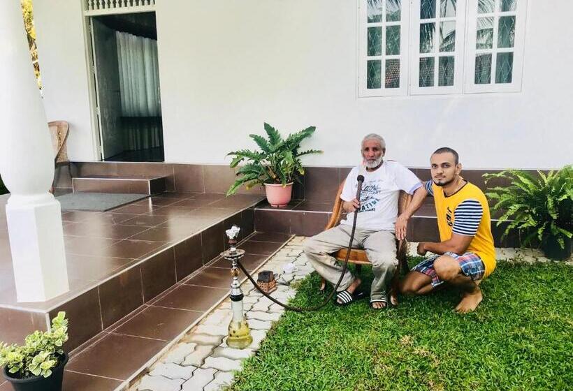 ホテル White Villa Airport Transit