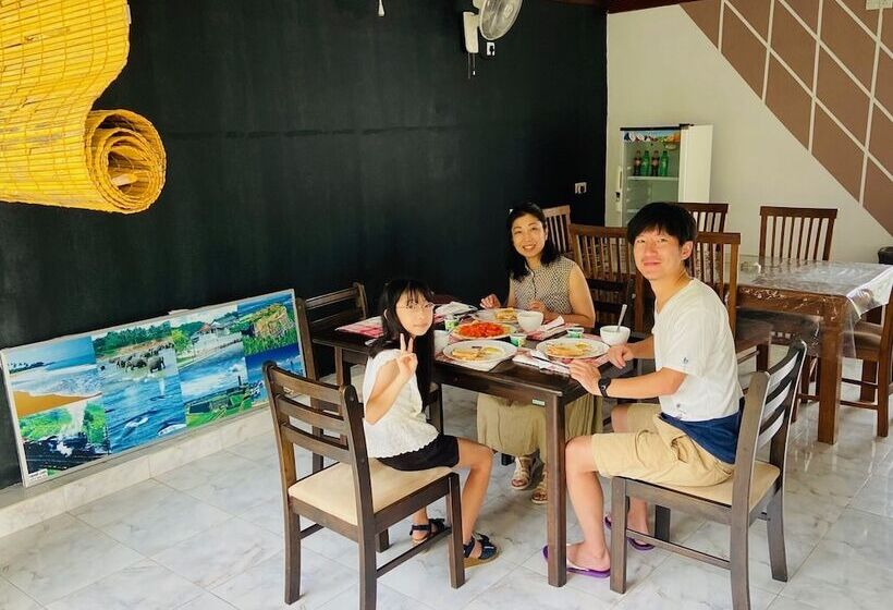 ホテル White Villa Airport Transit